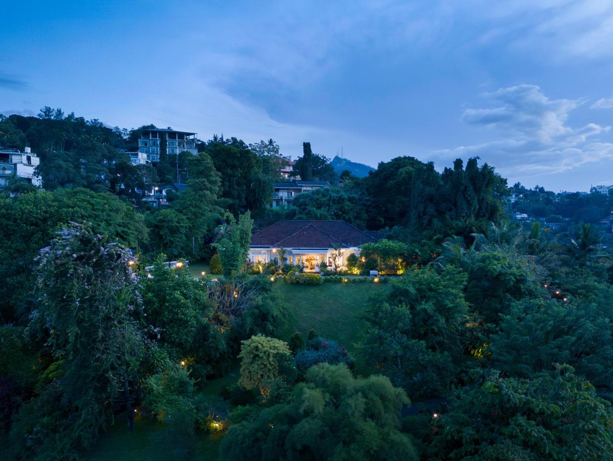 Castle Hill Bungalow Kandy Exterior foto